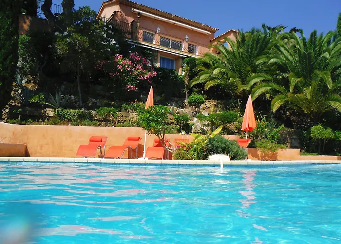 Lou Trelus Hotell 5*